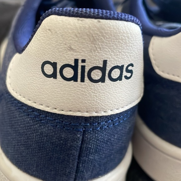 Adidas superstars navy - Picture 3 of 6